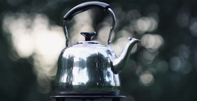 Best Camping Kettle (Buying Guide)